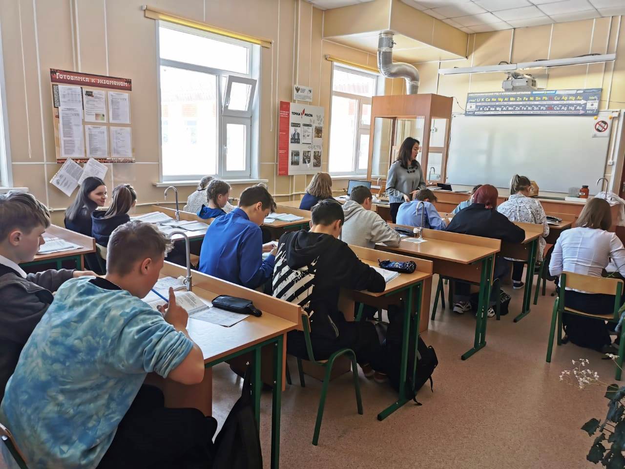 Практикум 12.04.2022 - Определение температуры кристаллизации вещества с использованием цифровой лаборатории, учитель химии Бадыкина О.С.