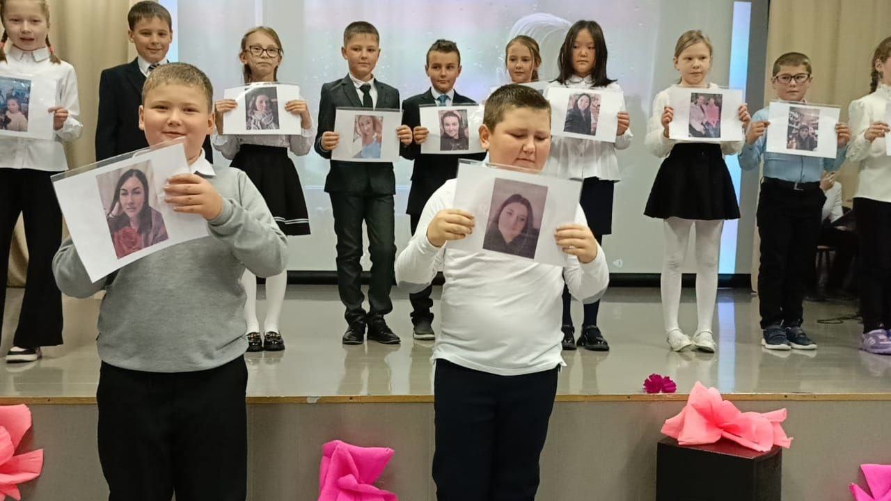 Концерт ко Дню мам.